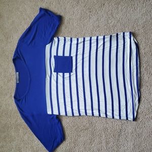 Small blue striped Loveappella tee